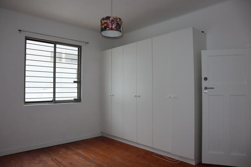 To Let 2 Bedroom Property for Rent in Sea Point Western Cape